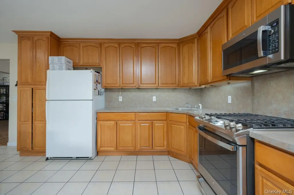 7 Elm Street Spring Valley NY 10977