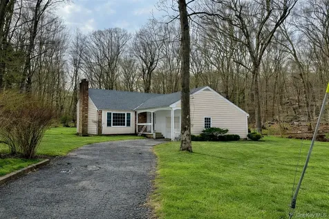 4 Briggs Lane Armonk NY 10504
