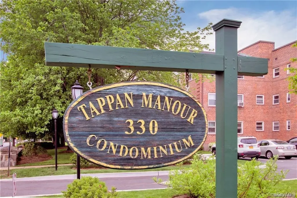 330 S Broadway Tarrytown NY 10591