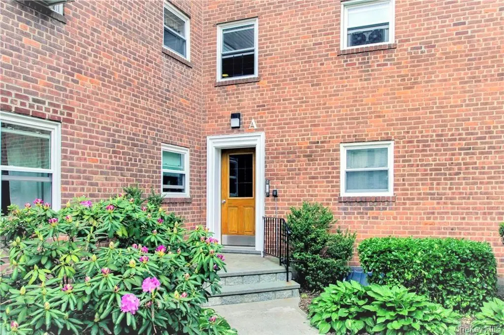 330 S Broadway Tarrytown NY 10591