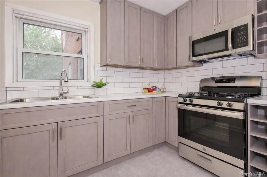330 S Broadway Tarrytown NY 10591