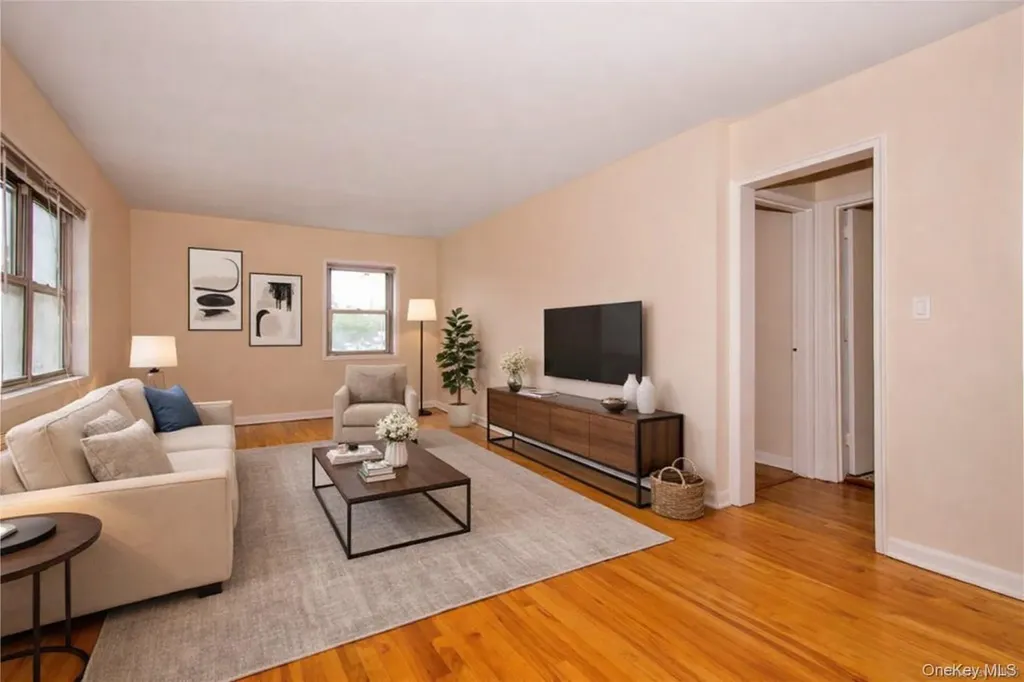 330 S Broadway Tarrytown NY 10591