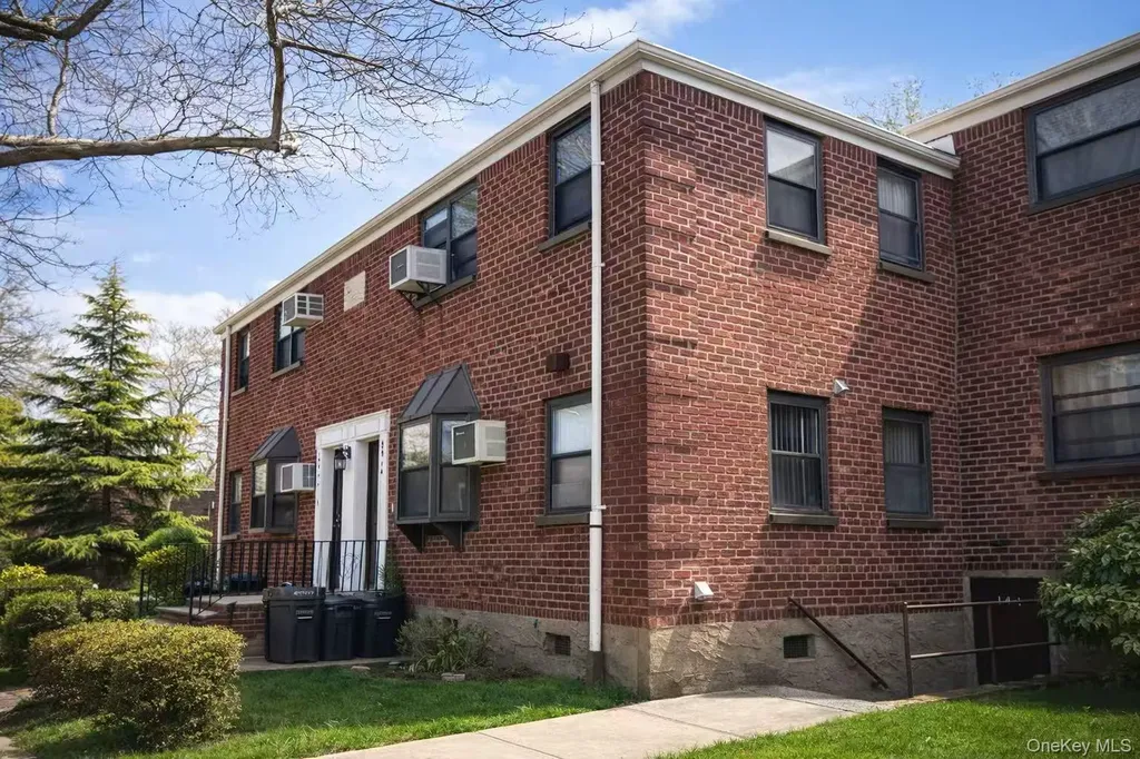15916 16th Avenue Whitestone NY 11357