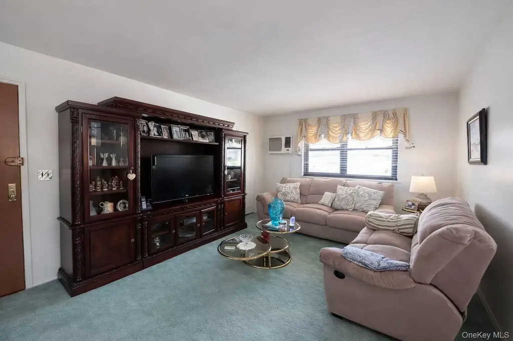 15916 16th Avenue Whitestone NY 11357
