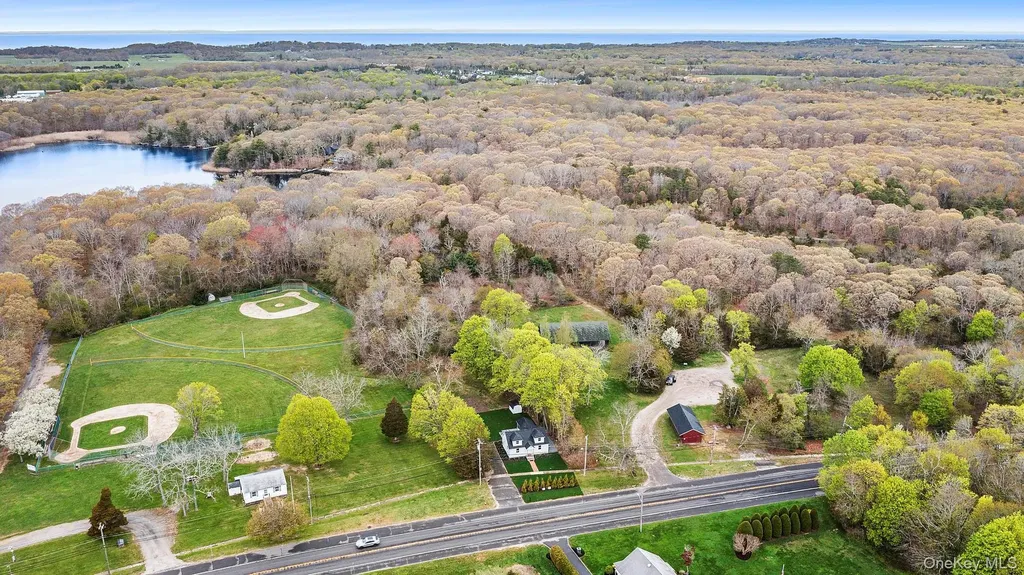 5075 Main Road Laurel NY 11948