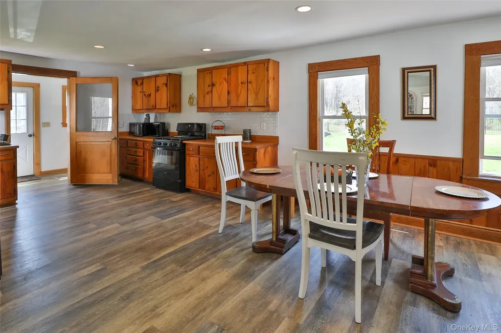 176 Williams Road Red Hook NY 12571