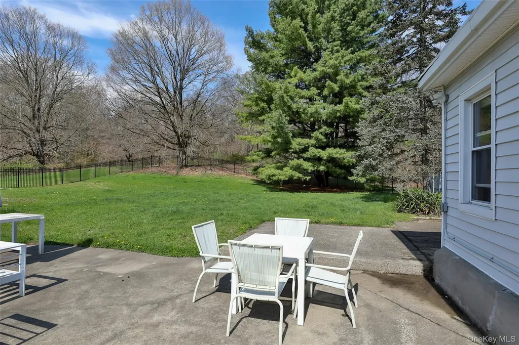 176 Williams Road Red Hook NY 12571