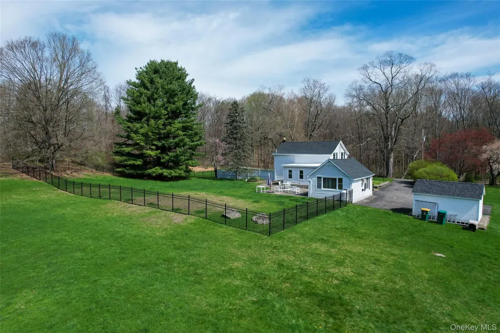176 Williams Road Red Hook NY 12571