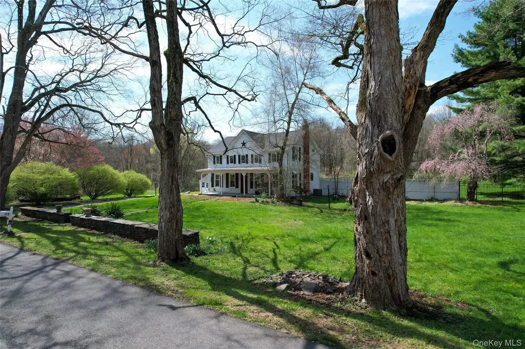 176 Williams Road Red Hook NY 12571