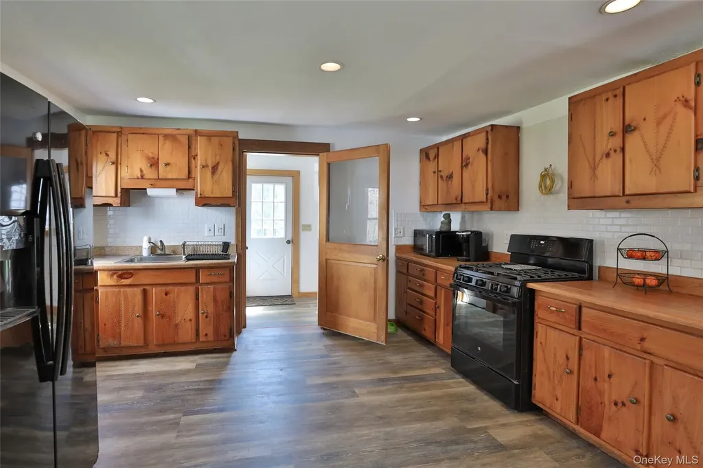 176 Williams Road Red Hook NY 12571