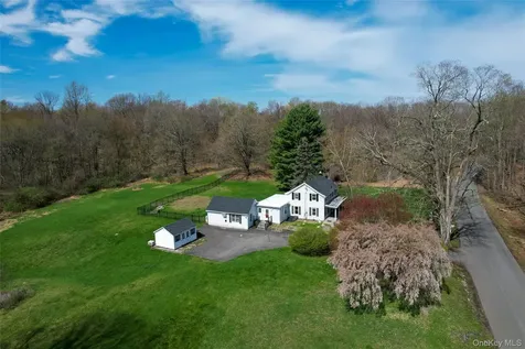 176 Williams Road Red Hook NY 12571
