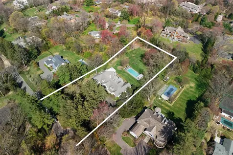 17 Hilldale Lane Sands Point NY 11050