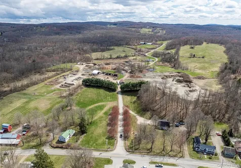 12 Hunns Lake Road Stanfordville NY 12581