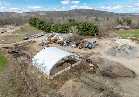 12 Hunns Lake Road Stanfordville NY 12581
