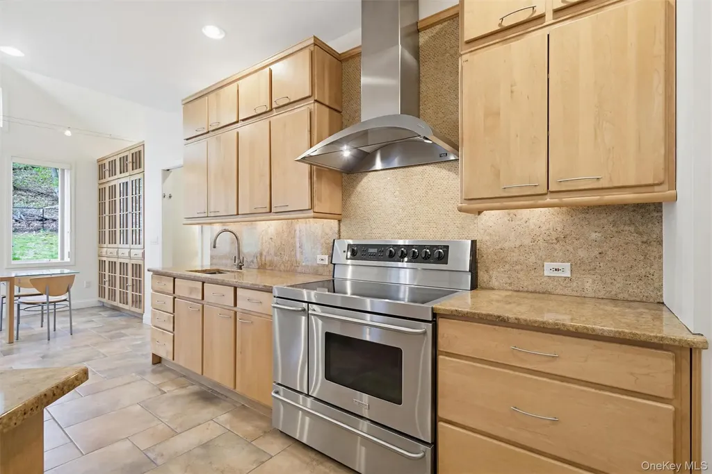 14 Glen Lane Newburgh NY 12550