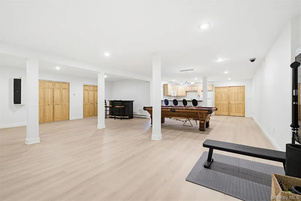 14 Glen Lane Newburgh NY 12550