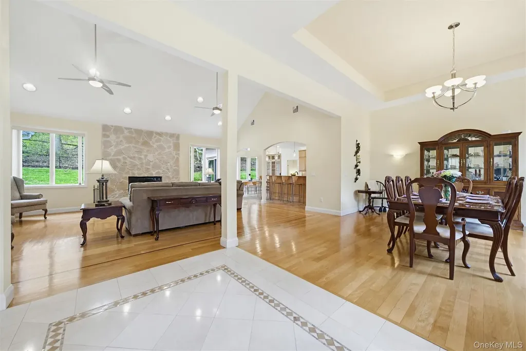 14 Glen Lane Newburgh NY 12550