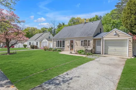 304 Jamaica Boulevard Carle Place NY 11514