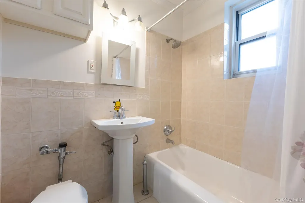 64-11 99th Rego Park NY 11374