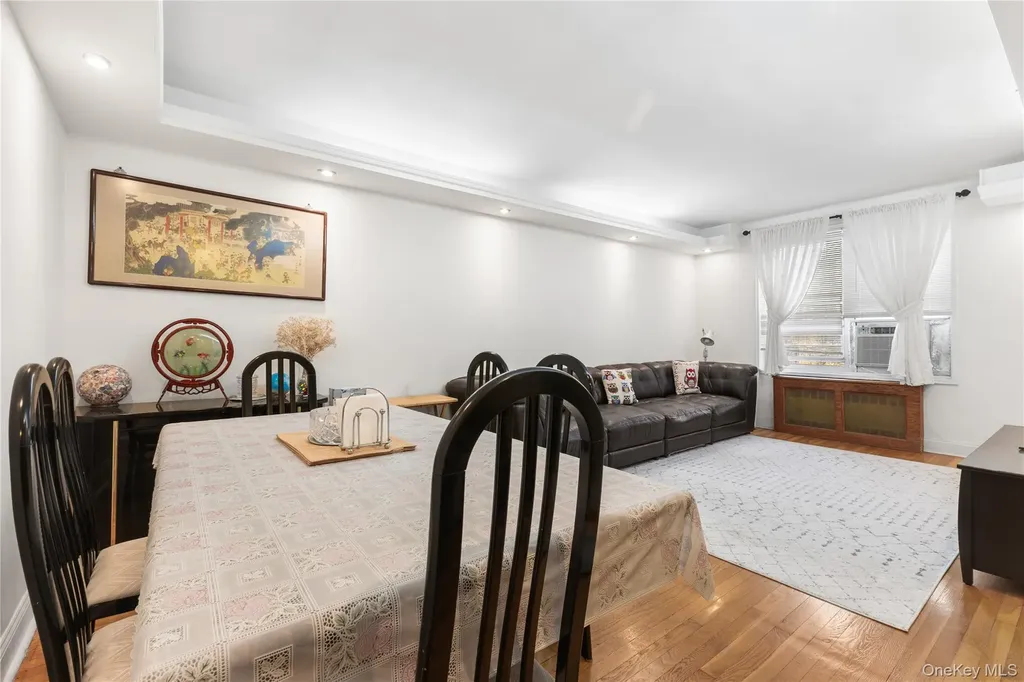 64-11 99th Rego Park NY 11374