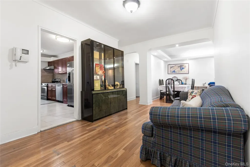 64-11 99th Rego Park NY 11374