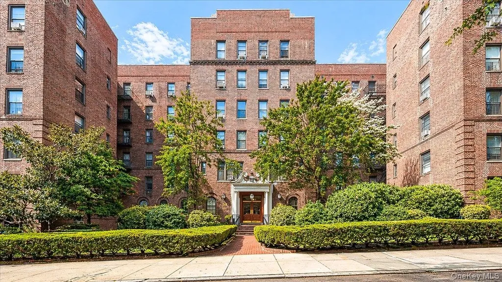 83-80 118th Street Kew Gardens NY 11415