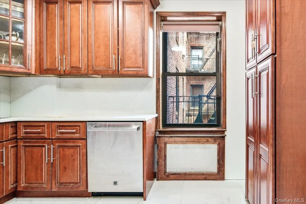 83-80 118th Street Kew Gardens NY 11415