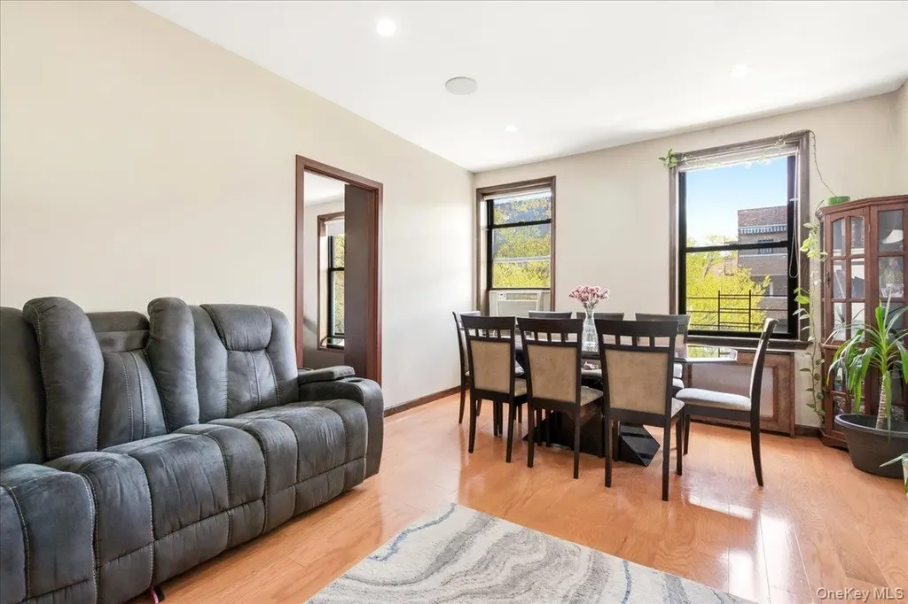 83-80 118th Street Kew Gardens NY 11415