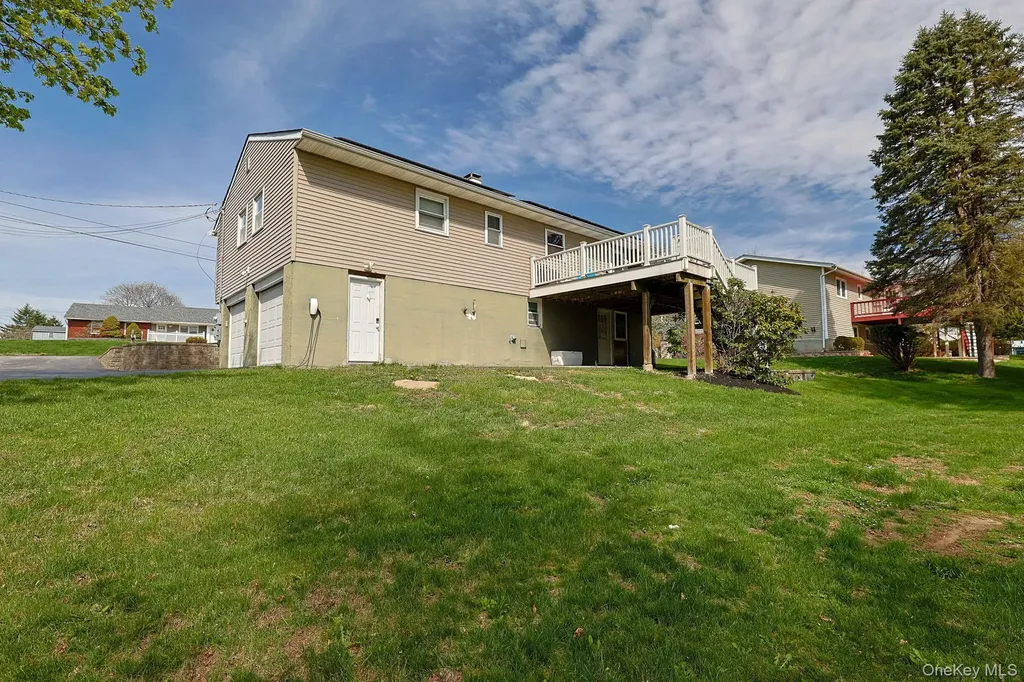 4 North Drive Poughkeepsie NY 12603