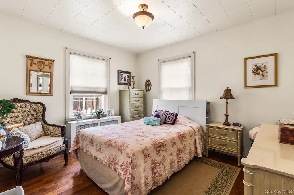 524 Concord Avenue Williston Park NY 11596