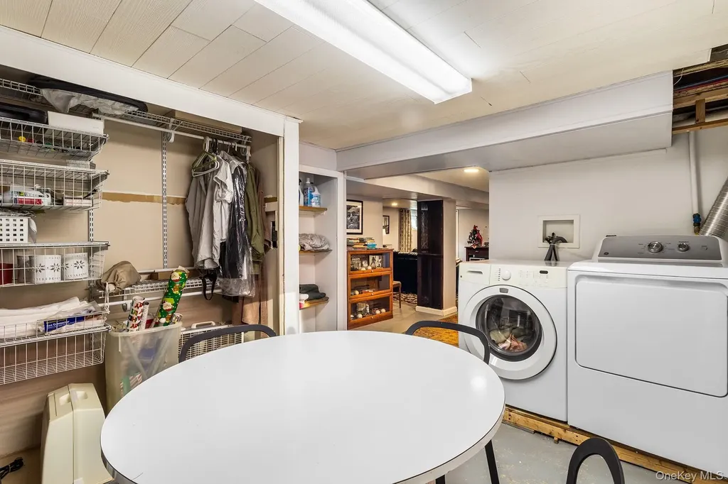 524 Concord Avenue Williston Park NY 11596