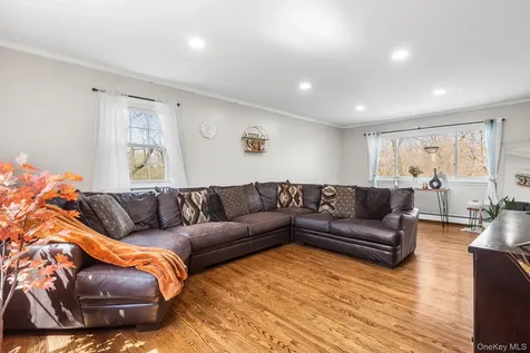 8 Carol Court Croton-on-hudson NY 10520