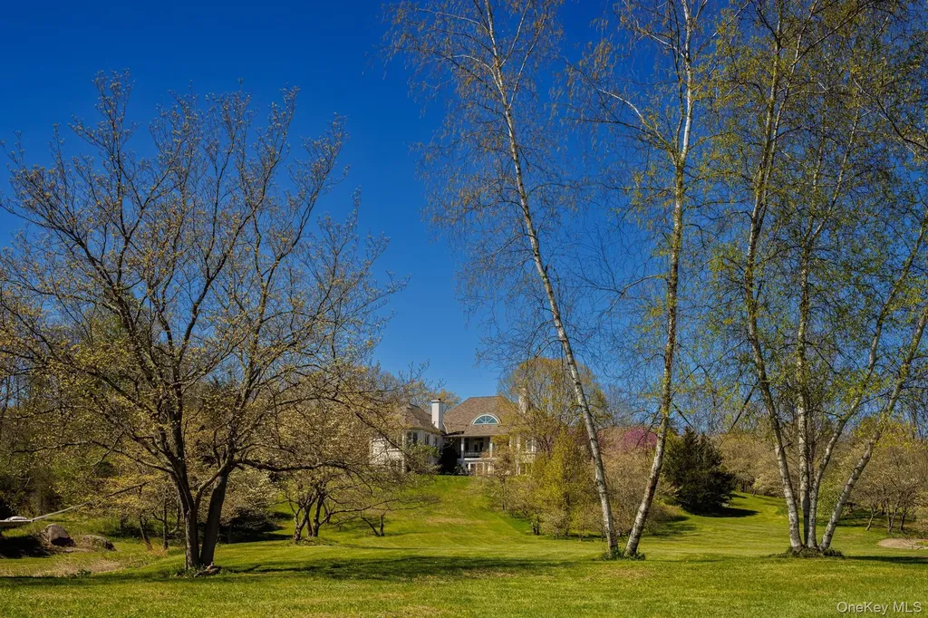 237-239 Pumpkin Lane Clinton Corners NY 12514