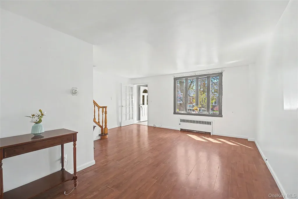 15145 20th Road Whitestone NY 11357