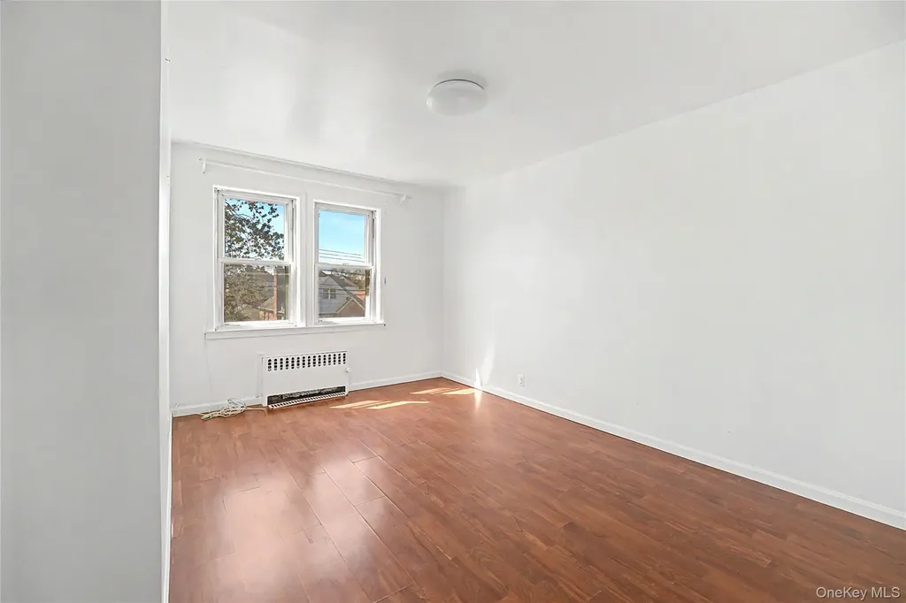 15145 20th Road Whitestone NY 11357