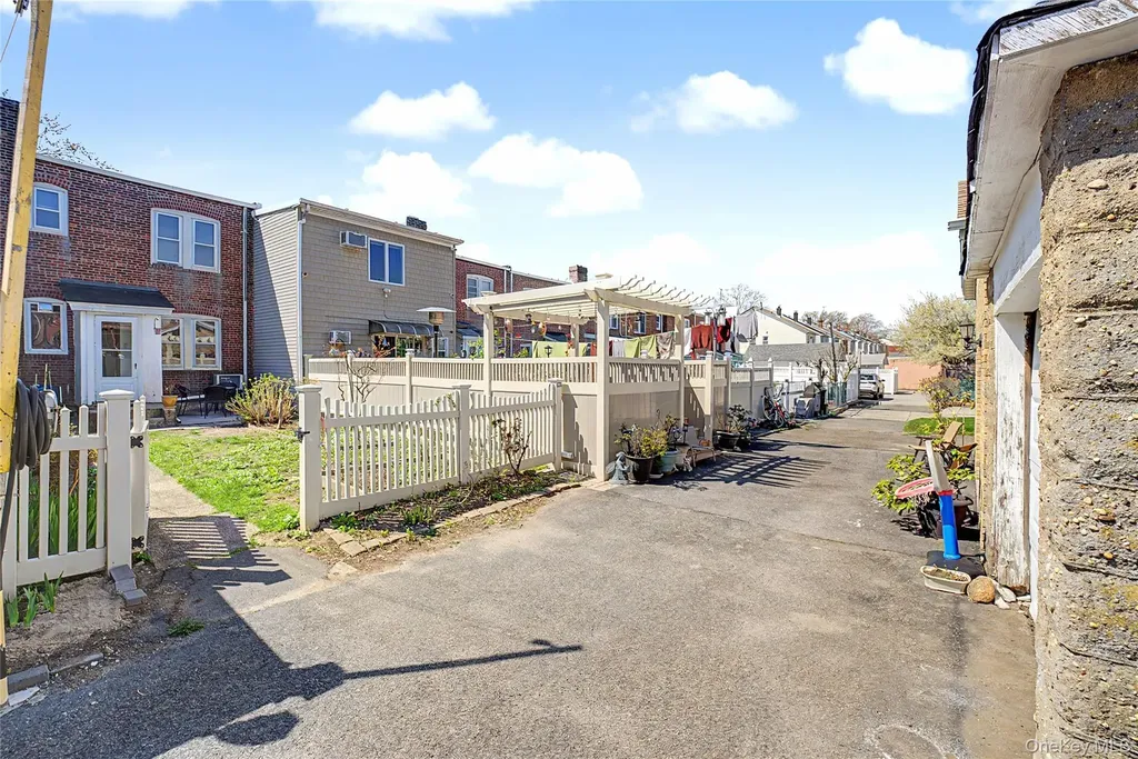 15145 20th Road Whitestone NY 11357