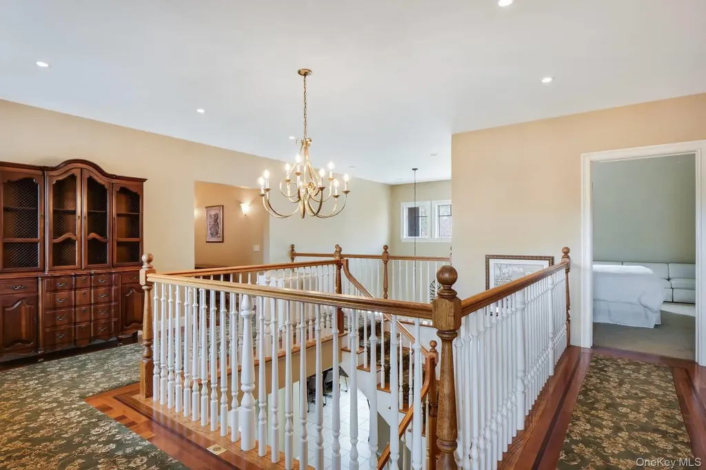 30 Post Fields Lane Quogue NY 11959