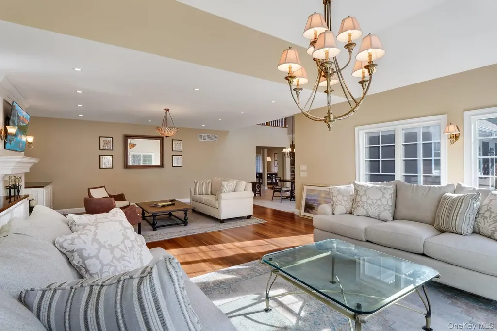 30 Post Fields Lane Quogue NY 11959