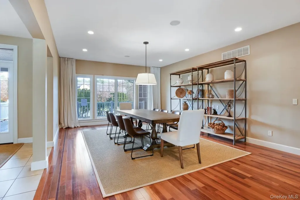 30 Post Fields Lane Quogue NY 11959