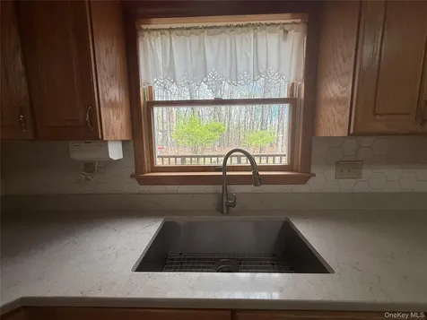 14 Indian Hill Road Warwick NY 10990