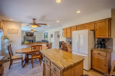 98 Leo Lane Poughquag NY 12570