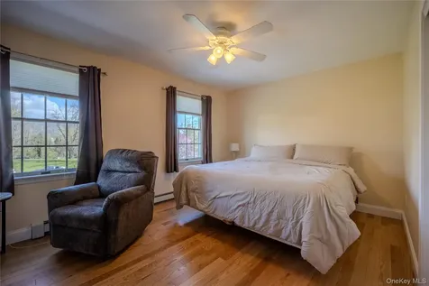 98 Leo Lane Poughquag NY 12570
