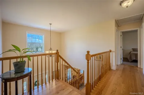 98 Leo Lane Poughquag NY 12570
