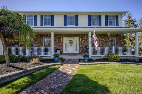 98 Leo Lane Poughquag NY 12570