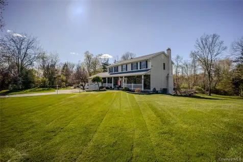 98 Leo Lane Poughquag NY 12570