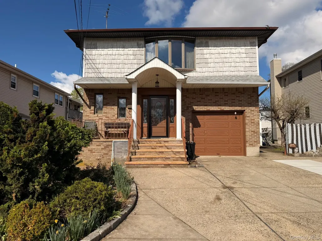 208 Doris Avenue Franklin Square NY 11010