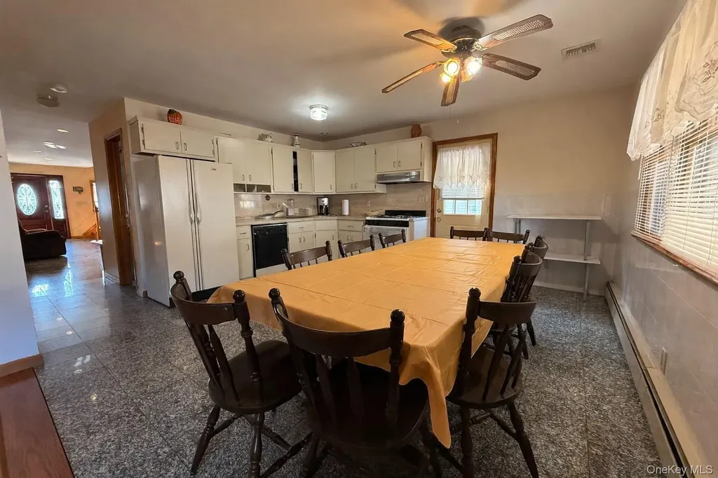 208 Doris Avenue Franklin Square NY 11010