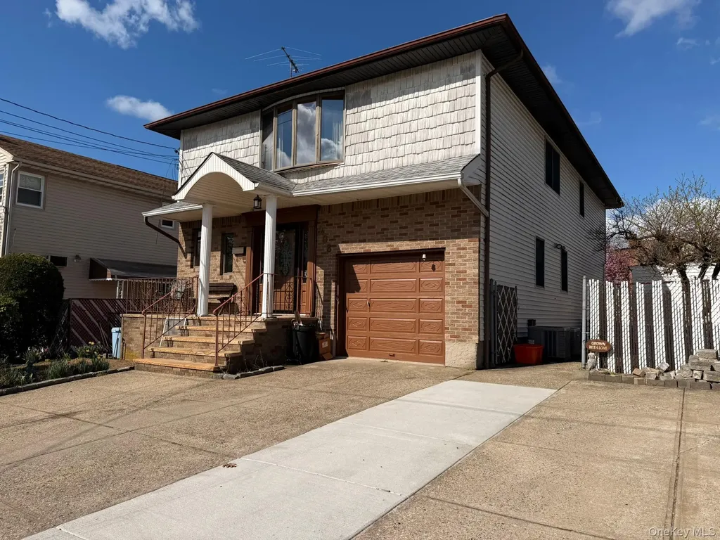 208 Doris Avenue Franklin Square NY 11010