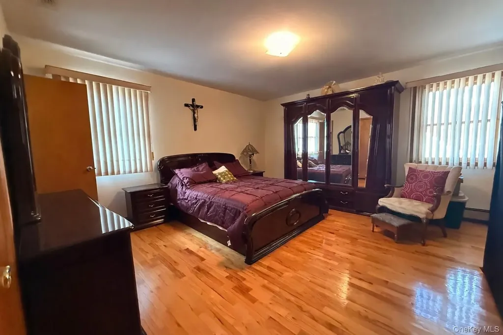 208 Doris Avenue Franklin Square NY 11010