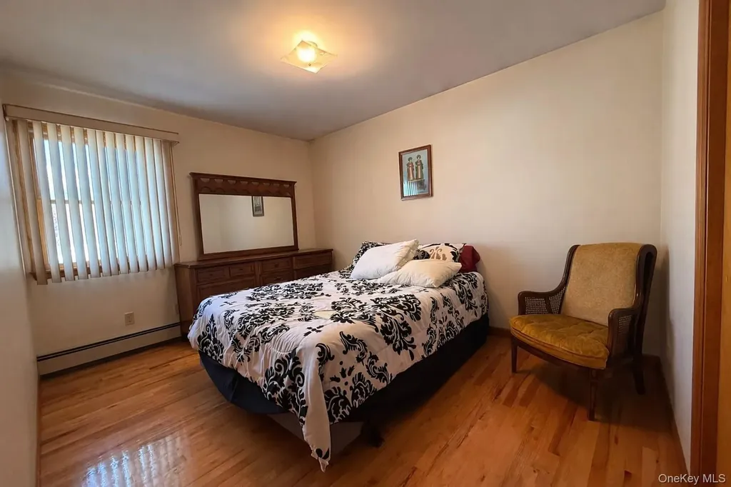 208 Doris Avenue Franklin Square NY 11010
